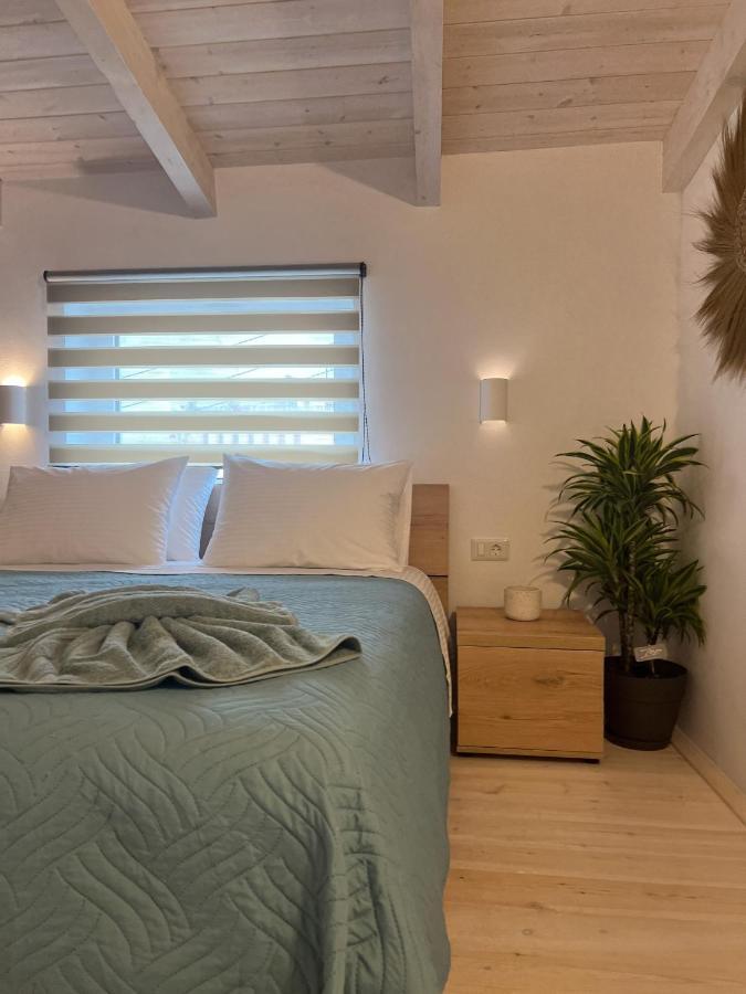 Kerdos Apartment *